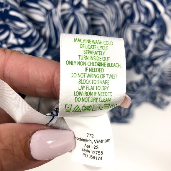 LILLY PULITZER Women's Parigi Romper XL Blue Aegean Navy Beach Path Print NWT - Picture 14 of 14